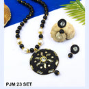 Mahavir Kundan Stone Necklace Set