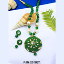 Mahavir Kundan Stone Necklace Set