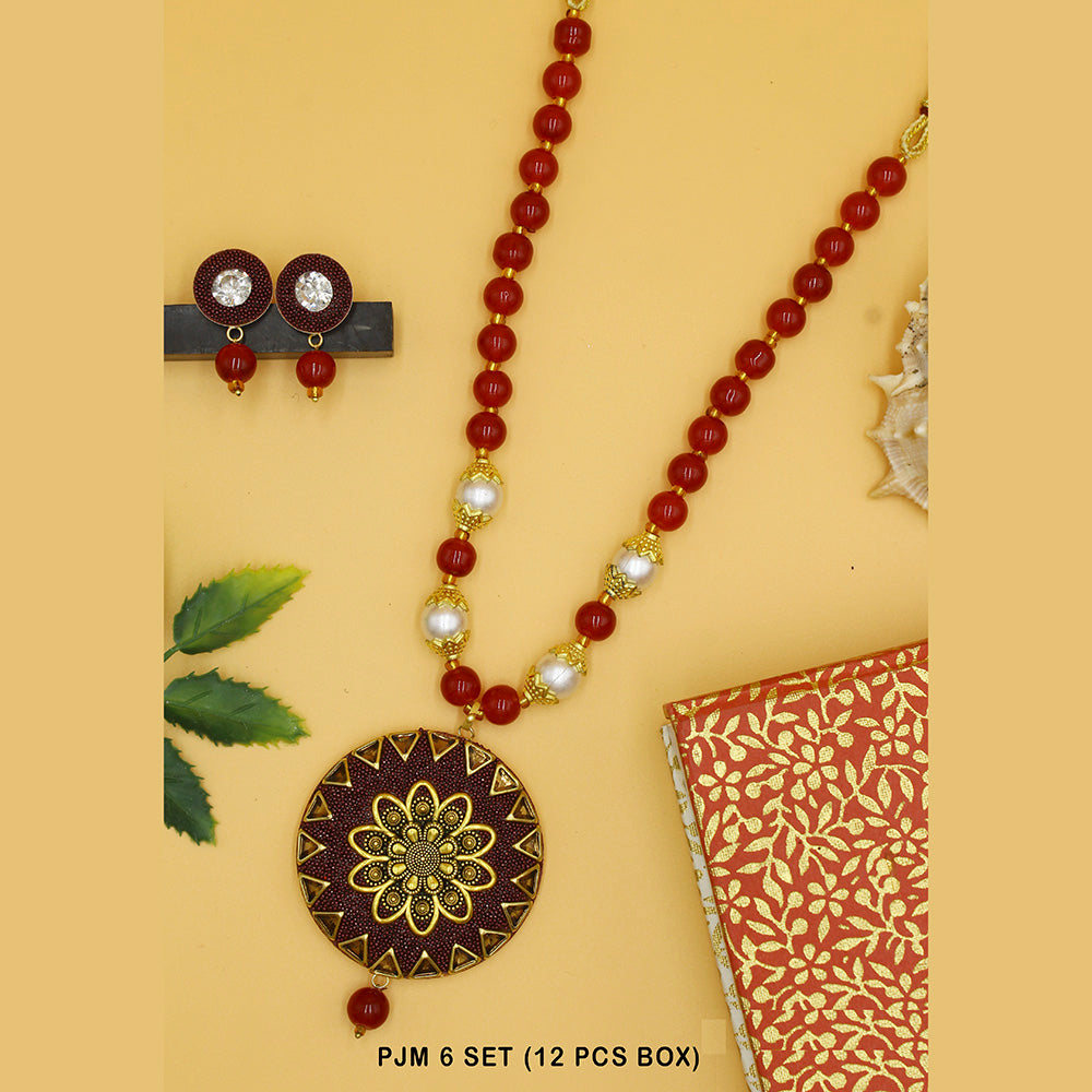 Mahavir Kundan Stone Necklace Set
