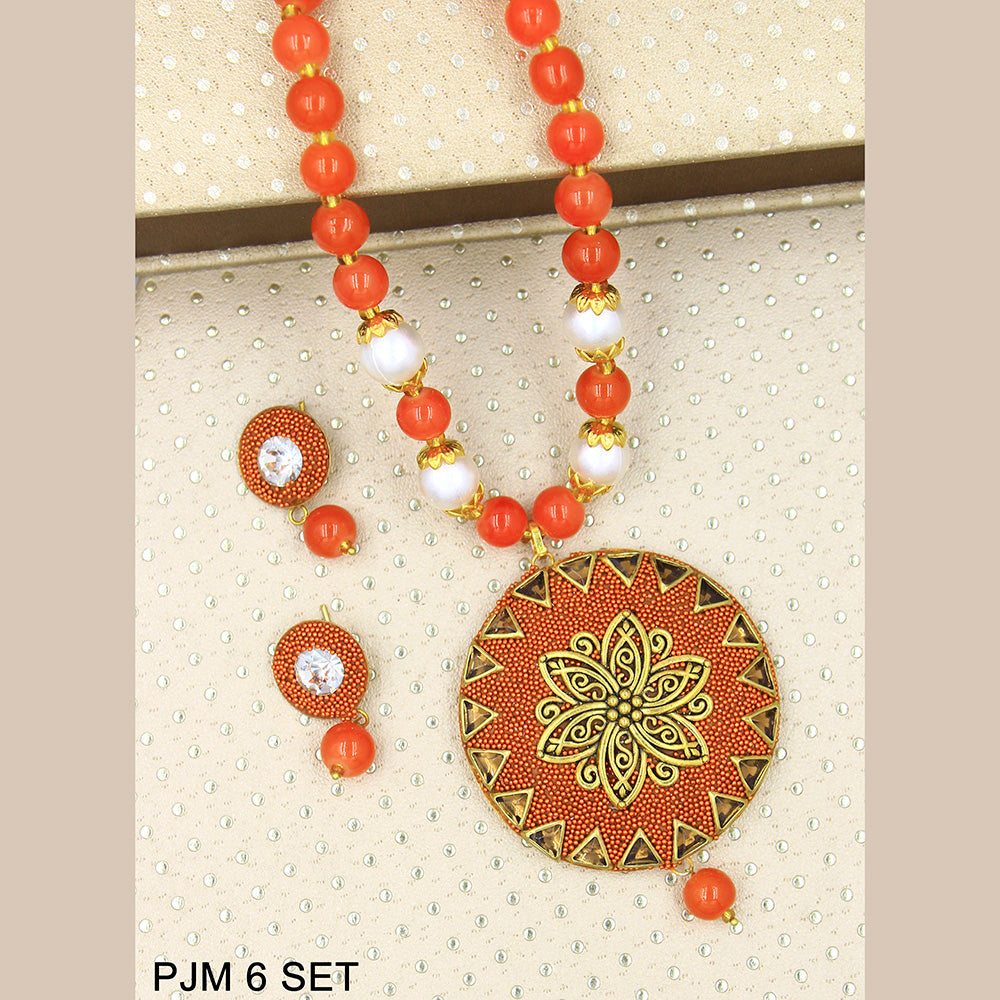 Mahavir Kundan Stone Necklace Set