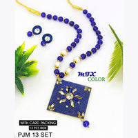 Mahavir Kundan Stone Necklace Set