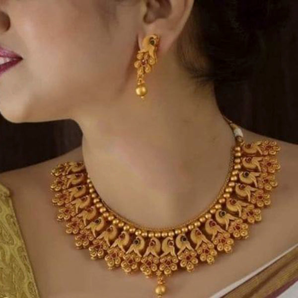 Sai Fashion Gold Plated Pink Pota Stone Choker Necklace Set