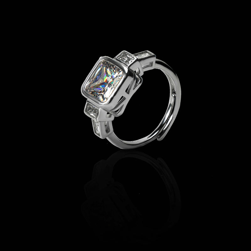 Nipura Solid Bezel Zircon Ring