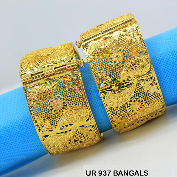 Mahavir Forming Gold Plated Bangle Set - UR 937 BANGALS
