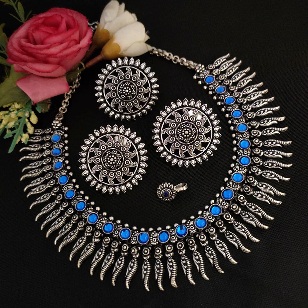 Vaamika Oxidized Plated Pota Stone Necklace Set