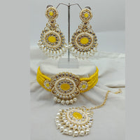 Vaamika Gold Plated Kundan Stone & Beads Traditional Choker Necklace Set