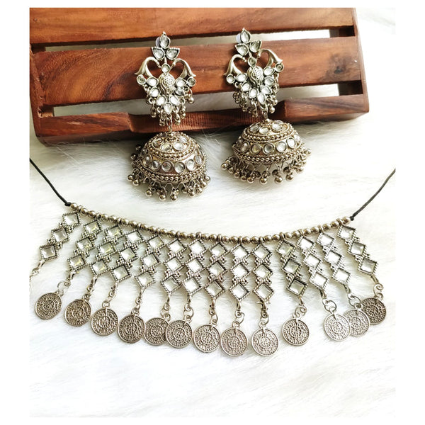 Vaamika Silver Plated Kundan Stone Necklace Set